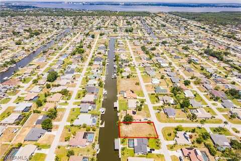 1713 SE 14th Street, Cape Coral, FL 33990