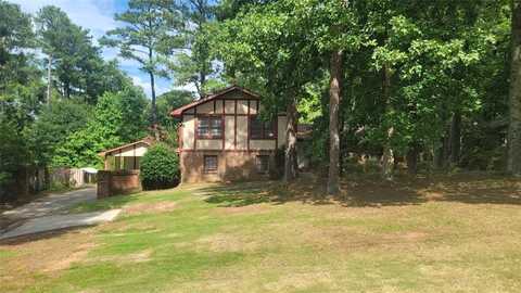 664 INDIAN CREEK Drive S, Stone Mountain, GA 30083