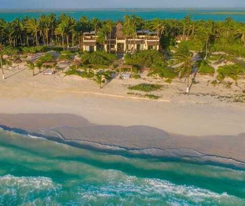 0 Carretera Costera Tulum - Boca Paila, Out of Country, TX 77760