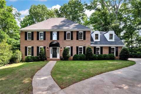 8930 HUNTCLIFF LAKE Court, Atlanta, GA 30350