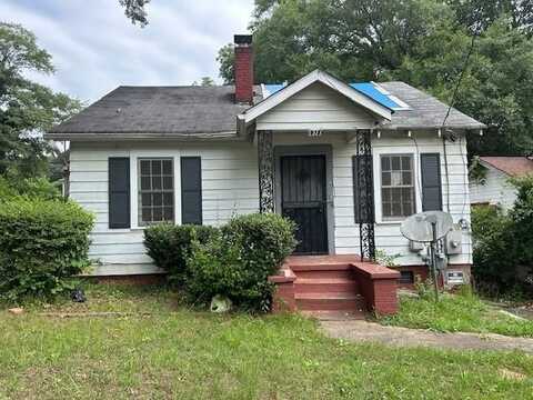 1377 Pine Avenue, East Point, GA 30344