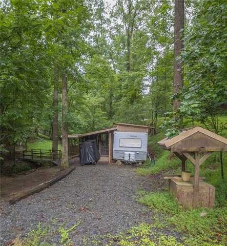 105 2nd Street, Ellijay, GA 30540