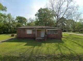 3305 Hale Avenue, Tifton, GA 31794