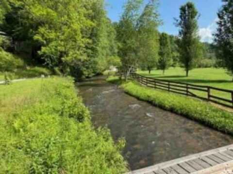 9 Hidden Valley, Ellijay, GA 30540