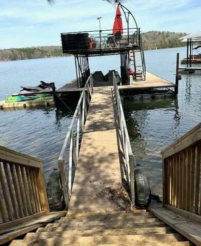 6975 Lakeside Place, Gainesville, GA 30506