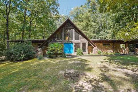 845 SKYLINE Drive, Covington, GA 30014