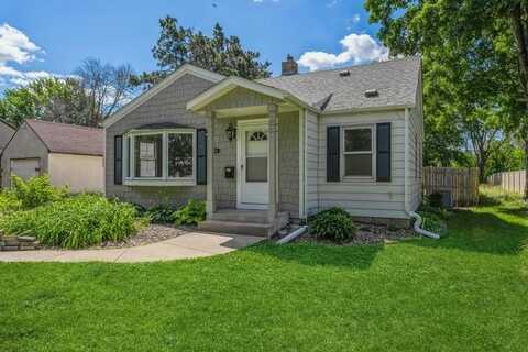 1260 RIPLEY AVE, Maplewood, MN 55109