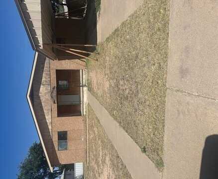 633 S 4TH ST, JAL, NM 88252