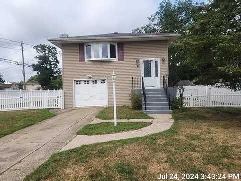 134 14TH AVE, WEST BABYLON, NY 11704