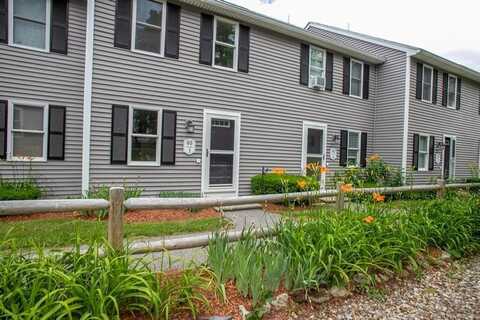 60 OLDE COLONIAL DR APT 3, GARDNER, MA 01440