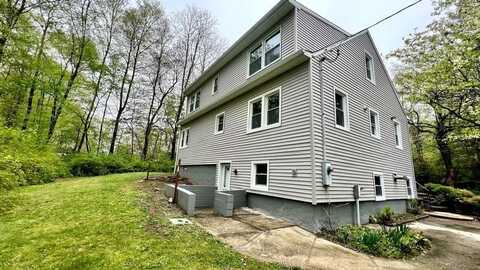 6 MAPLE LN, NEW FAIRFIELD, CT 06812