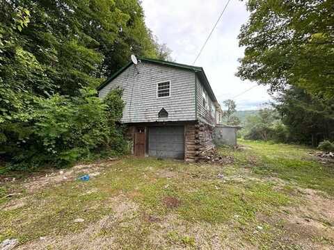 16 GENO RD, BRIDGEWATER CORNERS, VT 05035