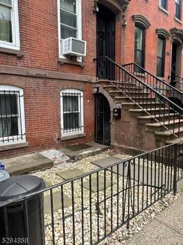 12 Monticello Ave, Jersey City, NJ 07304