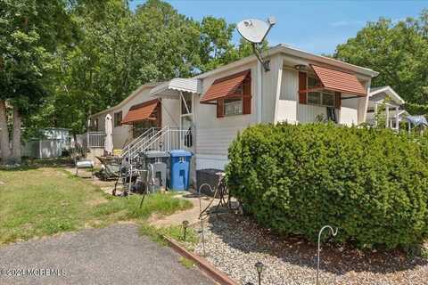 41 Roberts Road, Toms River, NJ 08755