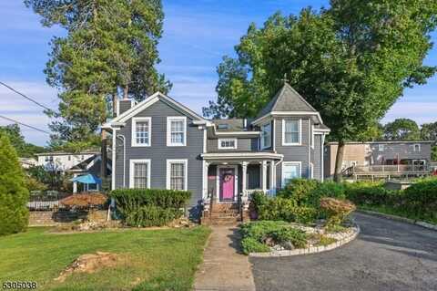 46 Lane Ave, Caldwell, NJ 07006