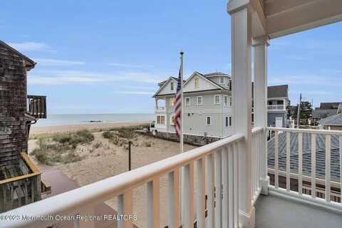 28 1st Avenue, Manasquan, NJ 08736