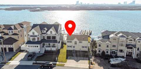 714 W Shore Dr, Brigantine, NJ 08203