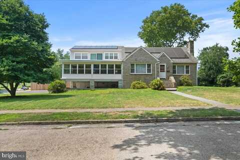 130 GREENLEIGH COURT, MERCHANTVILLE, NJ 08109