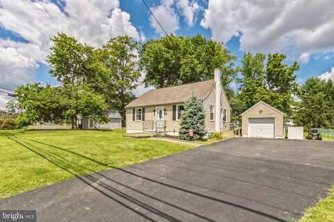 933 W COUNTY LINE, HATBORO, PA 19040