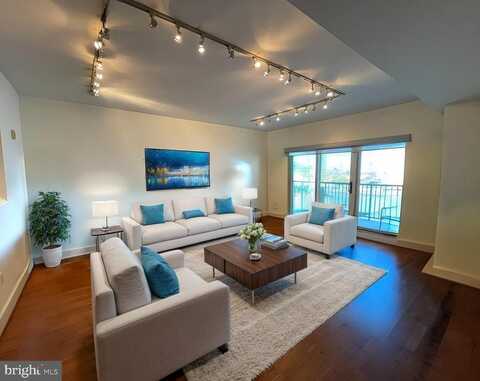 717 S COLUMBUS BOULEVARD, PHILADELPHIA, PA 19147