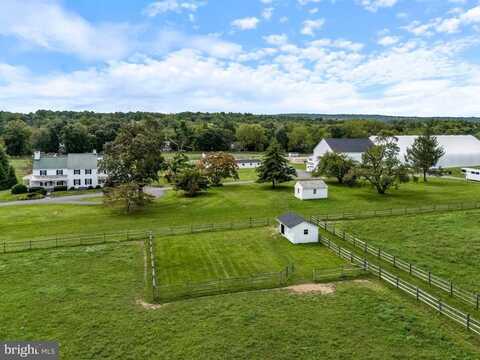 1375 CHESTNUT TREE ROAD, HONEY BROOK, PA 19344