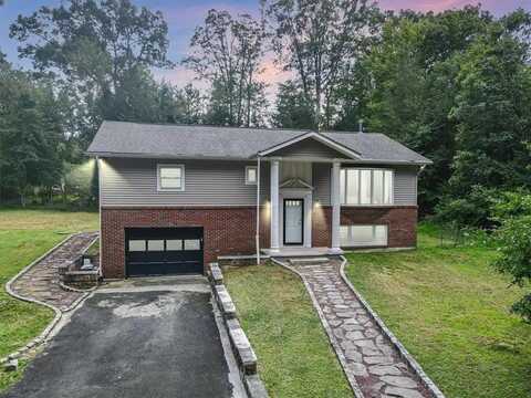 400 Carlton Road, Paradise Twp, PA 18344