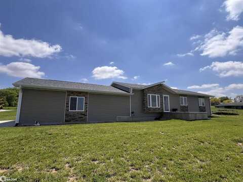 1003 Pleasant Drive, Manning, IA 51455