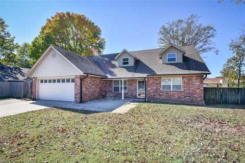 2708 97th CIR, Fort Smith, AR 72903