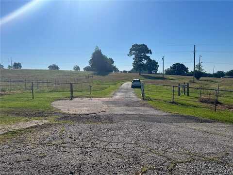 13100 348 HWY, Mountainburg, AR 72946