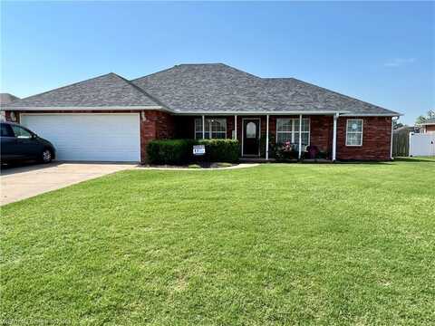 1912 Winterpark DR, Sallisaw, OK 74955