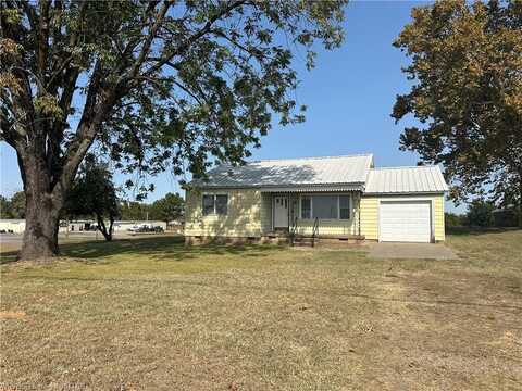 103 State Line RD, Pocola, OK 74902