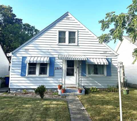 2504 W 8th Street, Muncie, IN 47302