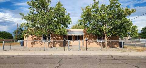 400 63rd Street NW, Albuquerque, NM 87105