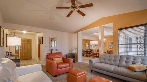 7208 Spruce Mountain Loop NE, Rio Rancho, NM 87144