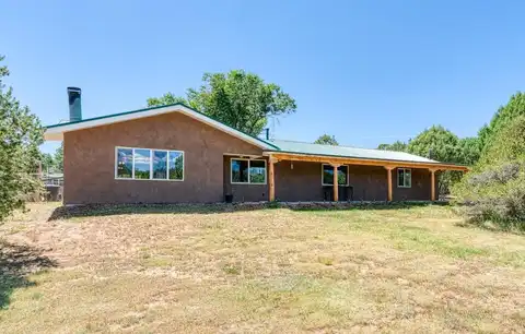 5 Calle Del Acuerdo, Tijeras, NM 87059