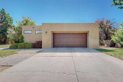 5813 Mahogany Place NE, Albuquerque, NM 87111