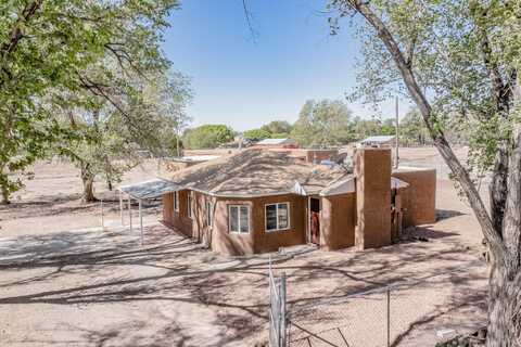 2228 Kelly Road SW, Albuquerque, NM 87105