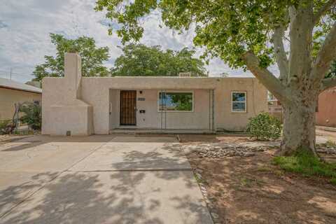 532 ARIZONA Street SE, Albuquerque, NM 87108