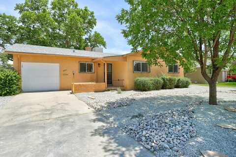 2822 Alvarado Drive NE, Albuquerque, NM 87110