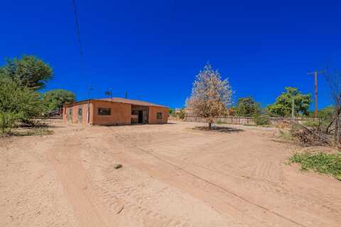 1022 Camino Del Bosque, Bernalillo, NM 87004