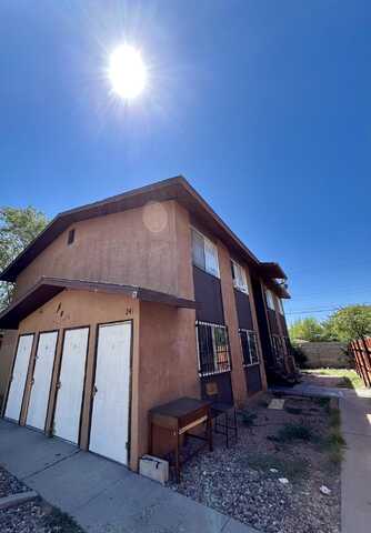 241 CHARLESTON Street NE, Albuquerque, NM 87108