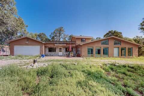 78 Lovato Road, Tijeras, NM 87059