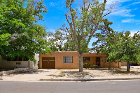 720 Laguayra Drive NE, Albuquerque, NM 87108