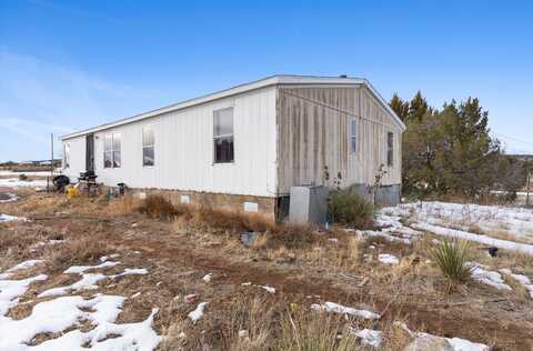 8 White Dove Court, Moriarty, NM 87035