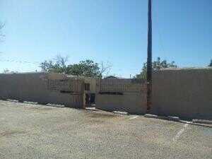 211 TEXAS Street NE, Albuquerque, NM 87108