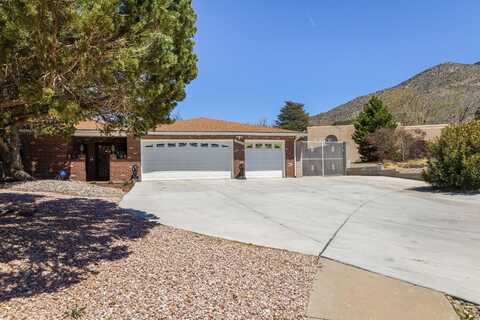 12905 Tierra Montanosa Court NE, Albuquerque, NM 87112