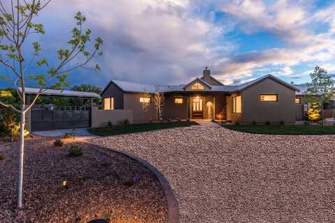 1016 Guadalupe Villa NW, Albuquerque, NM 87114