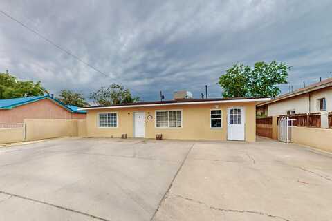 329 GROVE Street SE, Albuquerque, NM 87108