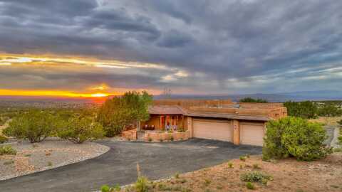 7 Palomar Road, Placitas, NM 87043