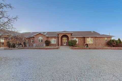 716 Tyler Road NE, Albuquerque, NM 87113